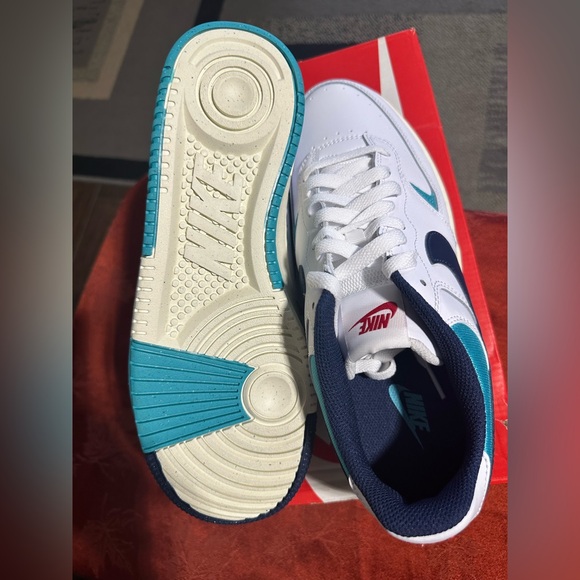 Brand new women’s Nike gamma force size 11 men’s 9 1/2 - Picture 4 of 4